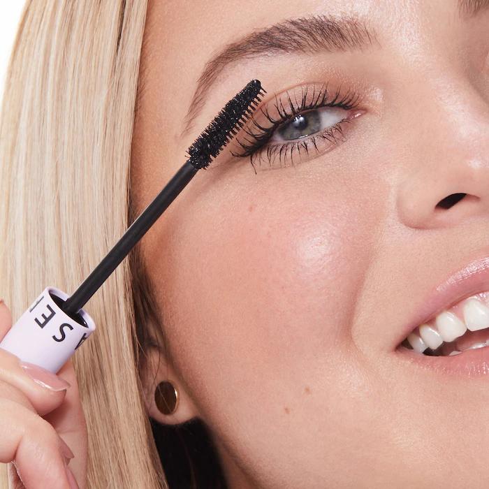 Bold Definition Defining & Volumizing Mascara - Makeup & Cosmetic