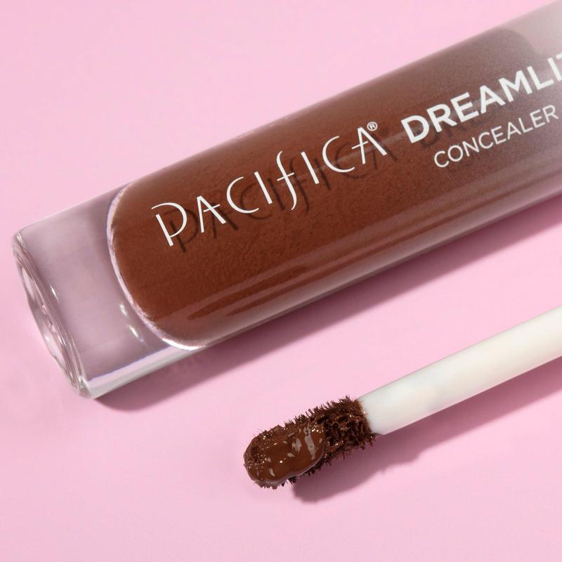 Dreamlit Glow Concealer