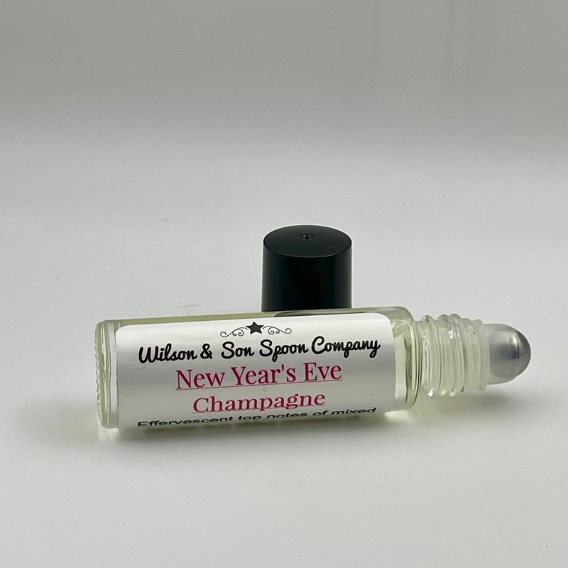 Effervescent New Year’s Eve Champagne Body Oil with Notes of Mixed Berries, Apple and Juicy Tangerine